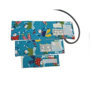 Els nadons, els nadons i els nens fan servir punys de dibuixos animats de cotó